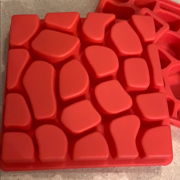 Silicone ice cube trays - Picture 2 of 3